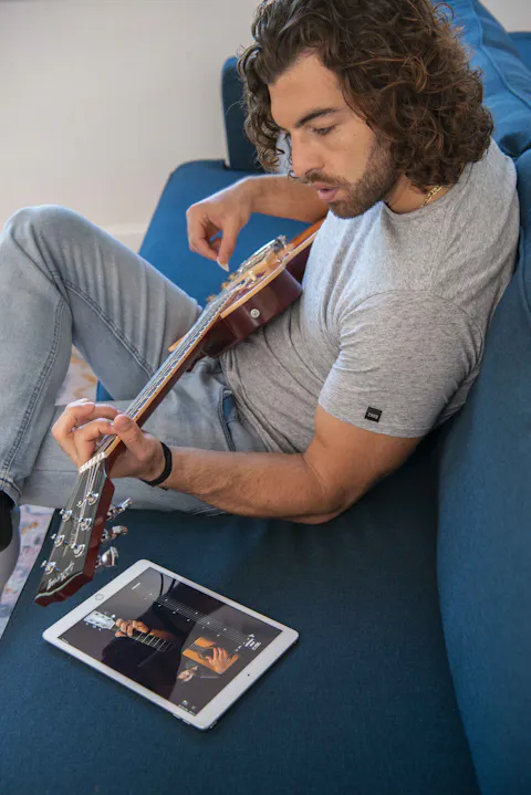 Guitar lesson video